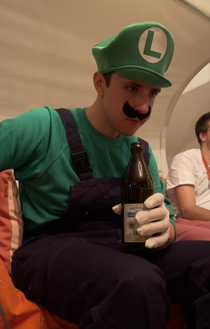 Luigi hitting Rock bottom