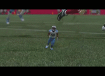 Madden NFL  glitch tiny Titans linebacker doin work