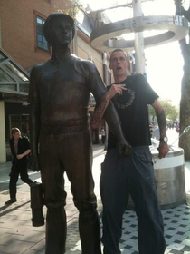 Mate of mine being wanked off by a statue