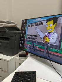 My doctors desktop Hes -something Chinese Great sense of humor
