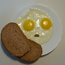 My eggs look worried