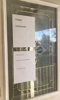 My favorite house we trick-or-treated at tonight This was their only decoration