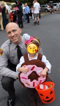 My friend dressed her daughter up as a doughnut for Halloween Her husband who happens to be a cop stopped by the party after work and everyone thought he was dressed up as a cop on a doughnut break