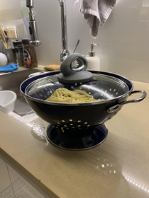 My girlfriend made pasta last night and wanted to keep it warm for me