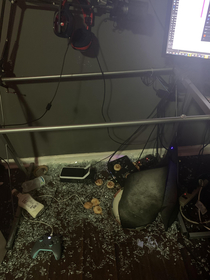 My glass desk just randomly exploded while I was eating bagel bites