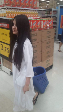 My mom made me go to the market while I was dressed as Samara from The ring