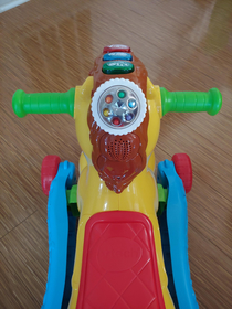 My sons riding horse has all six infinity gems inside it