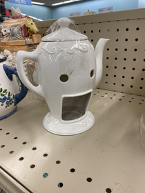 Ok the teapot is officially freaked out now