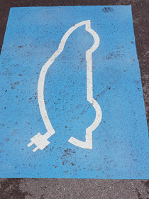 Parking space for a cat with a weird shaped tail