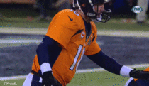 Peyton Manning misses the opening snap of Superbowl XLVIII