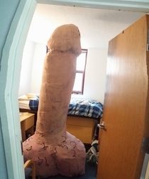 Pic #10 - My suitemate went away for spring break so we built a giant penis in his room