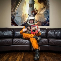 Pic #3 - My photographer friend bought a cosmonaut suit in a space auctionHilarity ensued