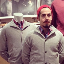Pic #5 - This Guy Turned His Wifes Shopping Trips Into a Hilarious Game