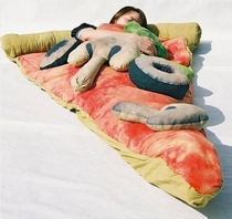 Pizza sleeping bag