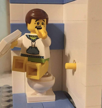 Please dont let go of my Lego