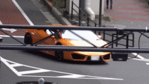 Police officer chases Lamborghini Huracn on a Bicycle