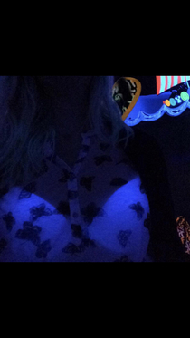 PSA - think through your outfit choices before going on a glow in the dark mini putt date