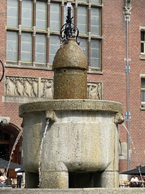 raccidentalpenis fountain