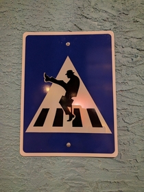 Saw this crosswalk sign in Albuquerque