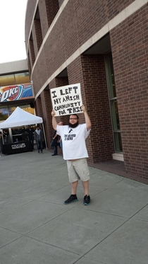 Saw this guy at the avenged sevenfold concert last night