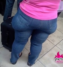 She got dem apple bottom jeans
