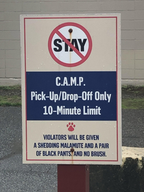 Sign at doggy day care drop off