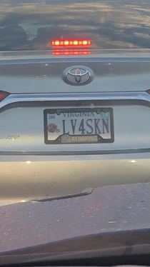 Someone didnt think through this license plate