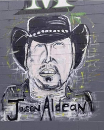 Spitting image of Jason Aldean