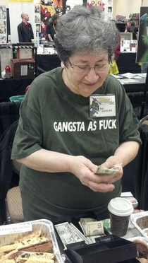 sweet old lady selling baked goods at the Pittsburgh comicon