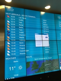 The Gatwick Airport arrivals screen might have a problem