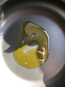 The oil of my friend wasnt too happy being poured into the pan