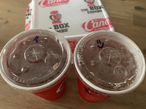 The way Raising Canes labeled our sweet and unsweet teas
