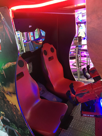 These arcade gaming chairs have seen some things