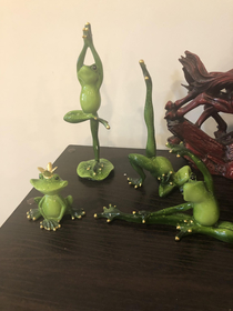 These frogs in my moms living room