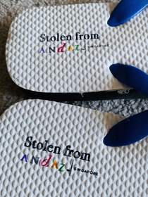 These hotel flip flops 