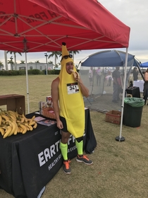 They had free bananas at the race Banana for scale