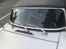 This car has a tertiary wiper