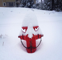 This fire hydrant is up to no good
