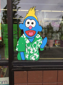 This Grocery Outlet Muppet window painting really creeps me out