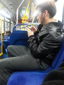 This guy next to me on the bus browses Reddit frequently in the morning Lets creep him out