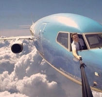 This guy won the selfie game