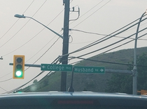 This intersection seems a little old-fashioned