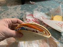 This is how Taco Bell sent me my Cheesy Gordita Crunch