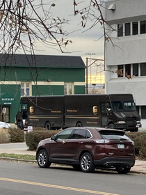 This is how UPS trucks have sex