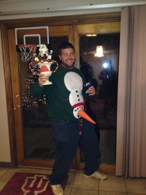 This is how you win first place at an Ugly Sweater contest