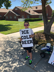 This kid is a genuis Utahns call cops on kid selling ICE COLD root BEER outside LDS Church