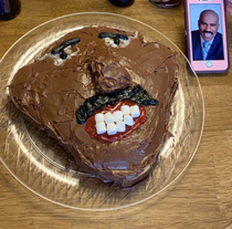This poorly made Steve Harvey cake I mean A for effort