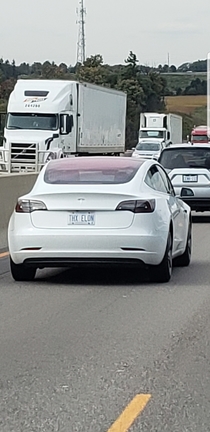 This Tesla owner shows appreciation