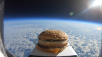 This UberEats guy is getting  stars for his ISS delivery
