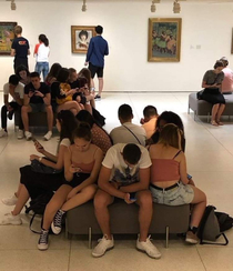 Three idiots went to an art gallery without their smartphones